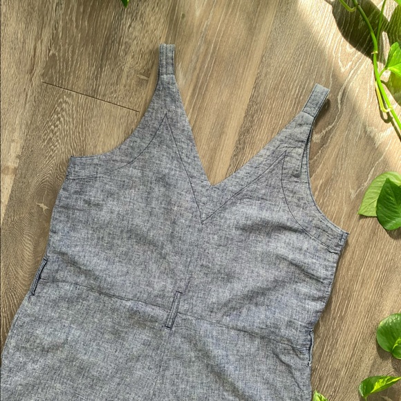 Linen flowy capri romper/jumpsuit - Picture 4 of 7
